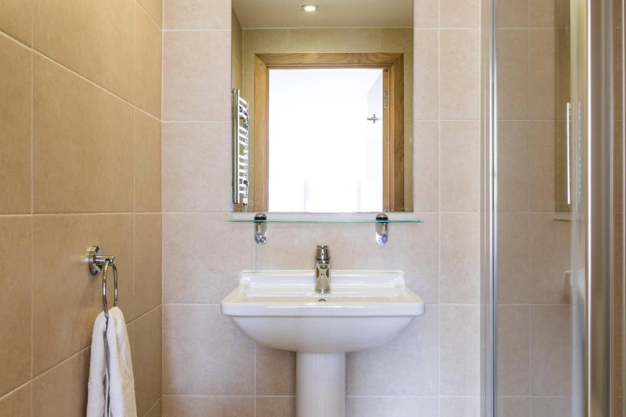 Bright And Modern 3 Bed Apartment Hyde Park Central 런던 외부 사진