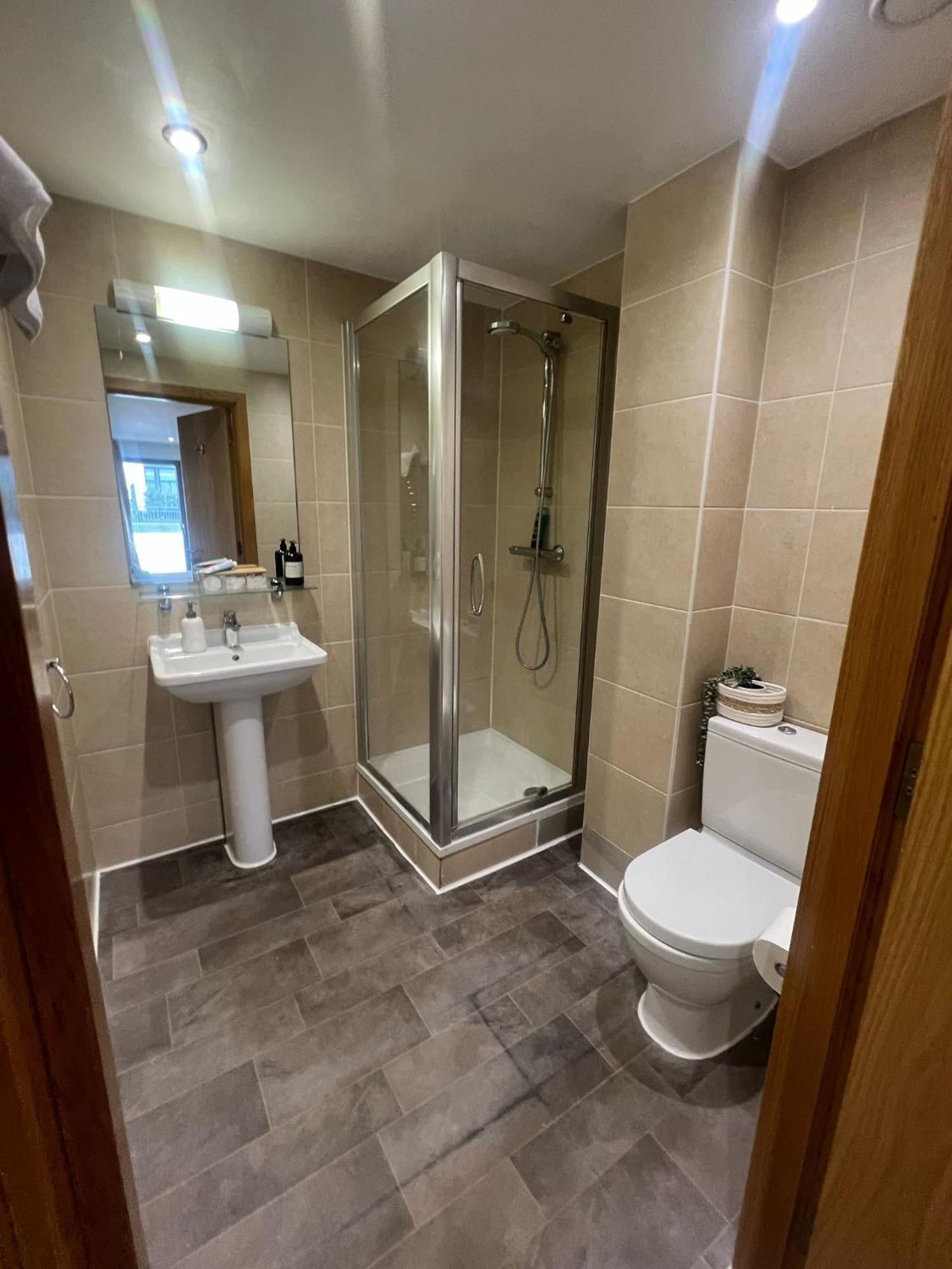 Bright And Modern 3 Bed Apartment Hyde Park Central 런던 외부 사진